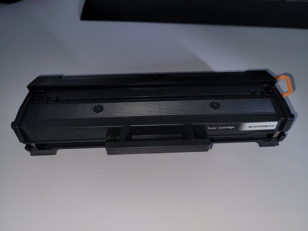 Toner samsung ML-2160 1 pełny i 3 puste