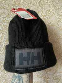 Зимняя шапка Hally Hansen