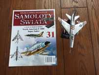 Model samolotu  F-100C Super Sabre - seria Samoloty Świata 1:100