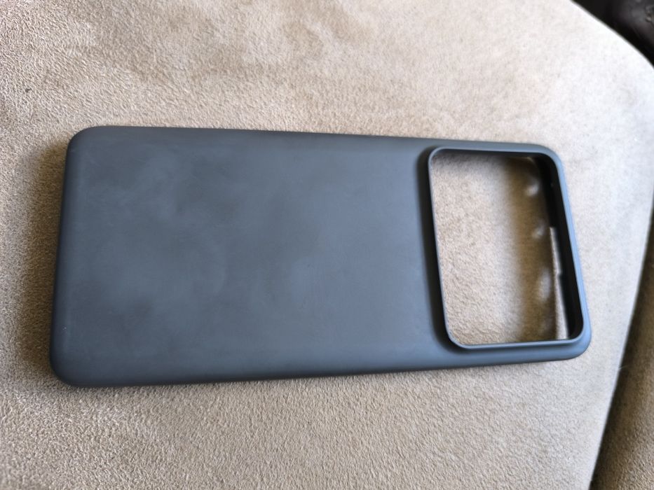 Чехлы на Xiaomi Redmi Note 13 pro +