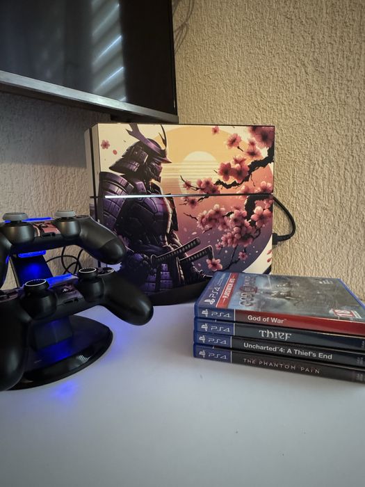 Ps4 500GB + 5 gier + stojak na konsole i pady