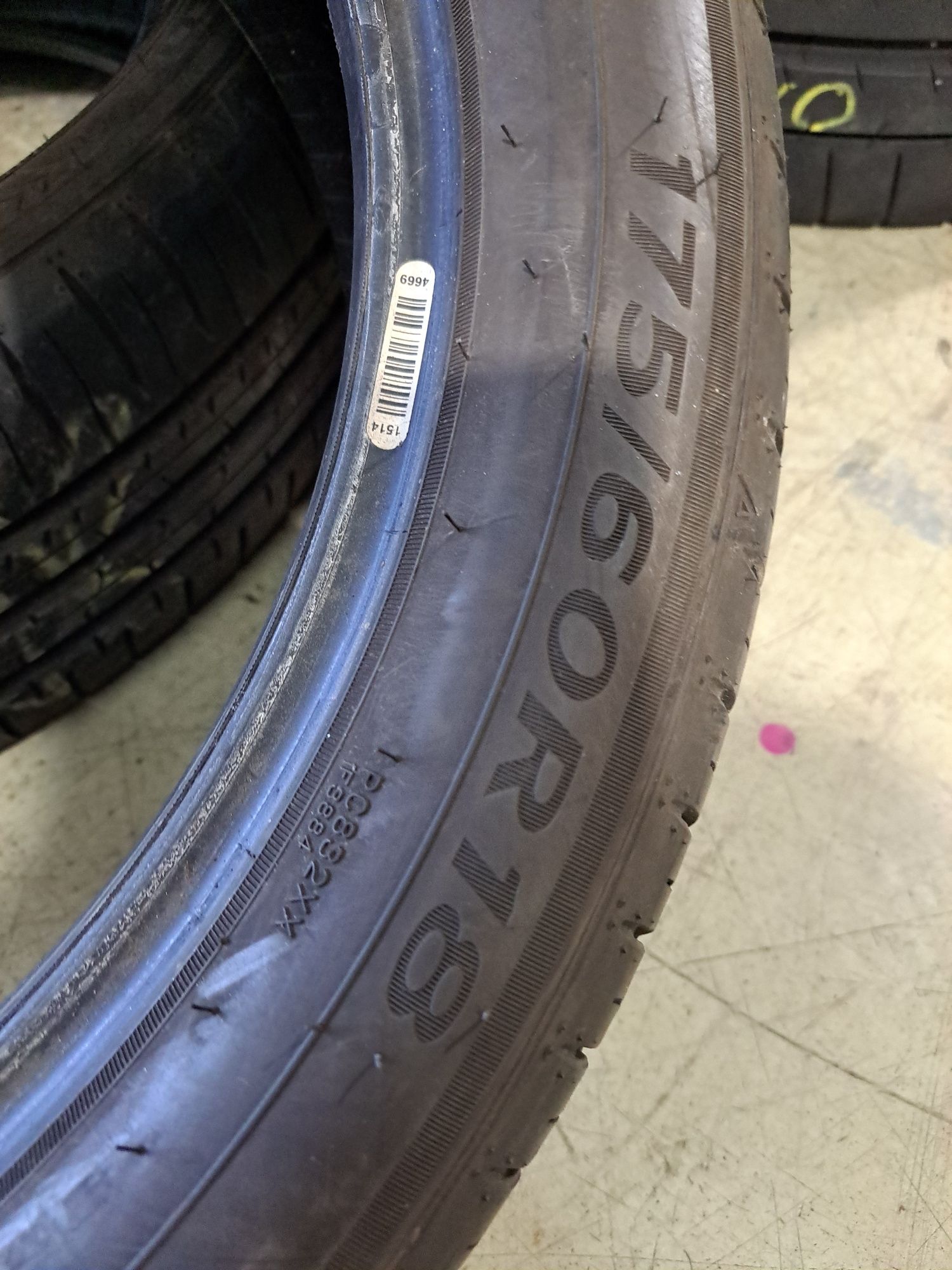 Pneus 175/60/18 falken c novos