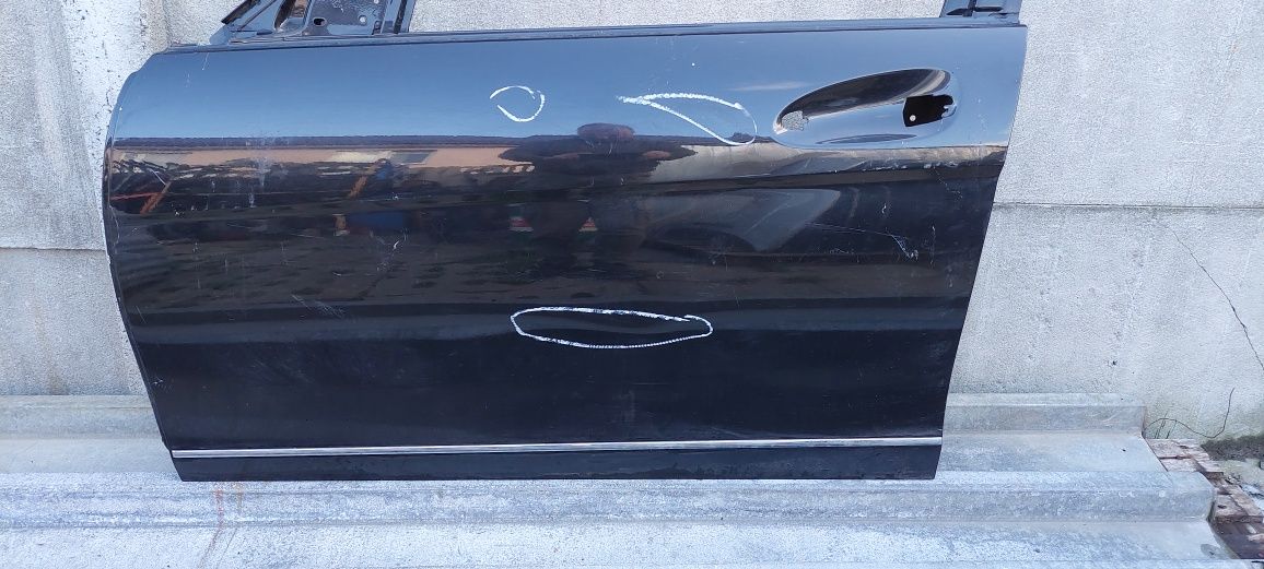 Mercedes W204 drzwi przód przednie lewe z listwą chrom