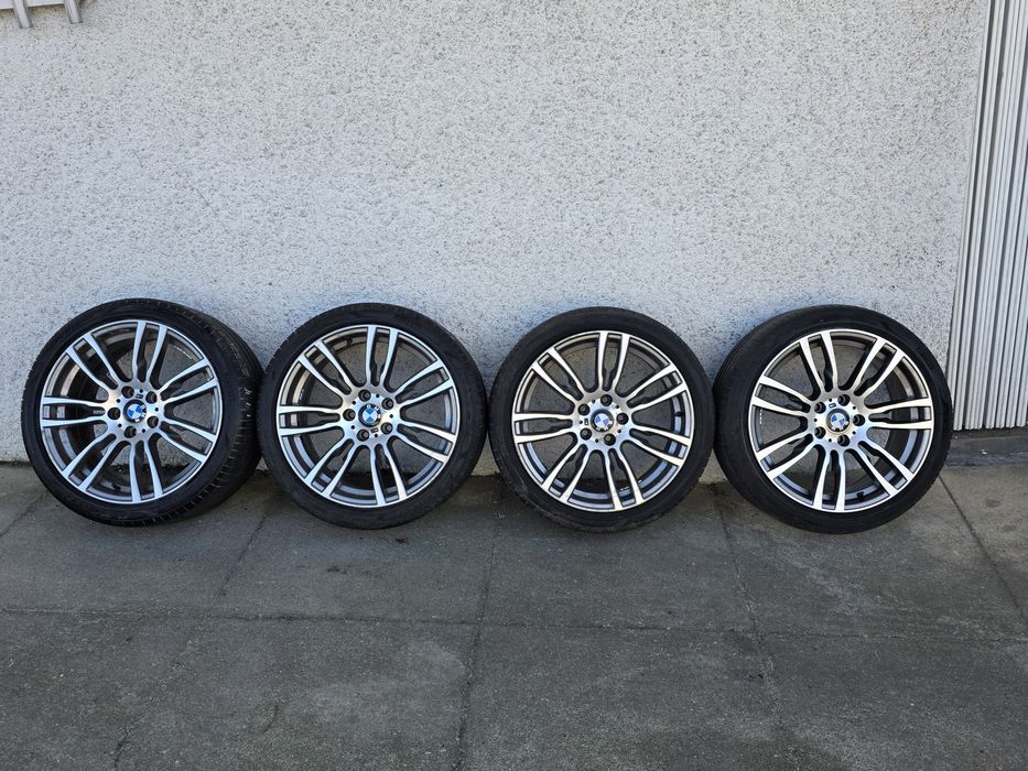 Jantes BMW 5x120 Originais 19" Pack M com Pneus 225.40.19 + 255.35.19
