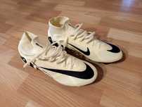 Buty piłkarskie NIKE rozmiar 40