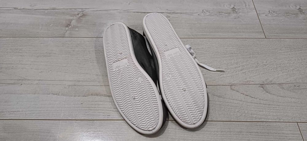 Tenisówki Dziewczęce 38 Trampki Grafitowe Połysk Nowe Wiosenne Jesienn