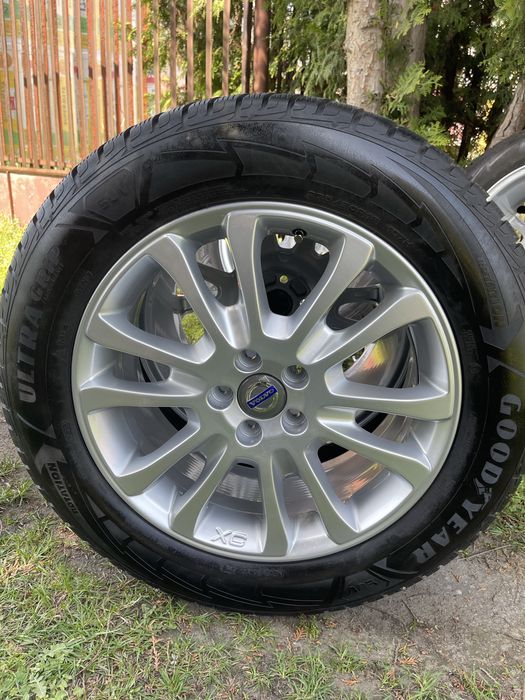 Koła zimowe Volvo XC60 235/60 R18 GOOD YEAR ULTRA GRIP