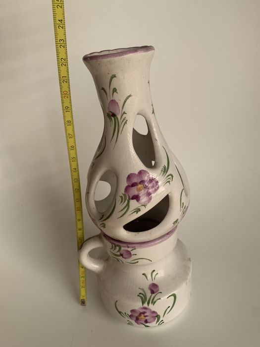 Laterna antiga em loiça