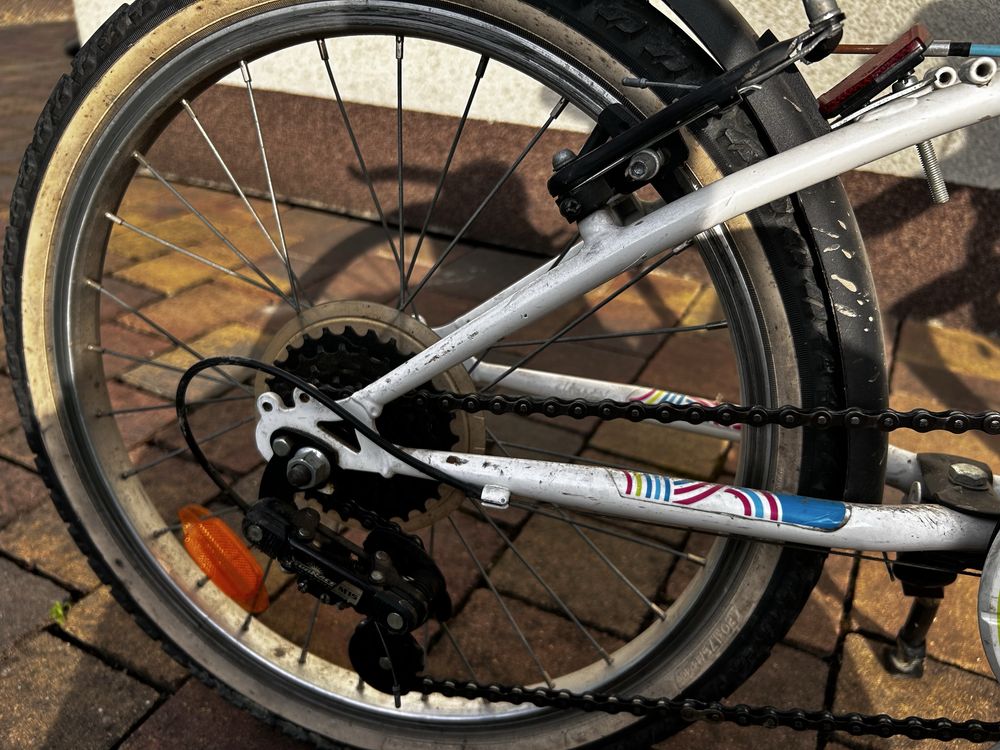 Rower dla dziewczynki btwin 20" z przerzutkami