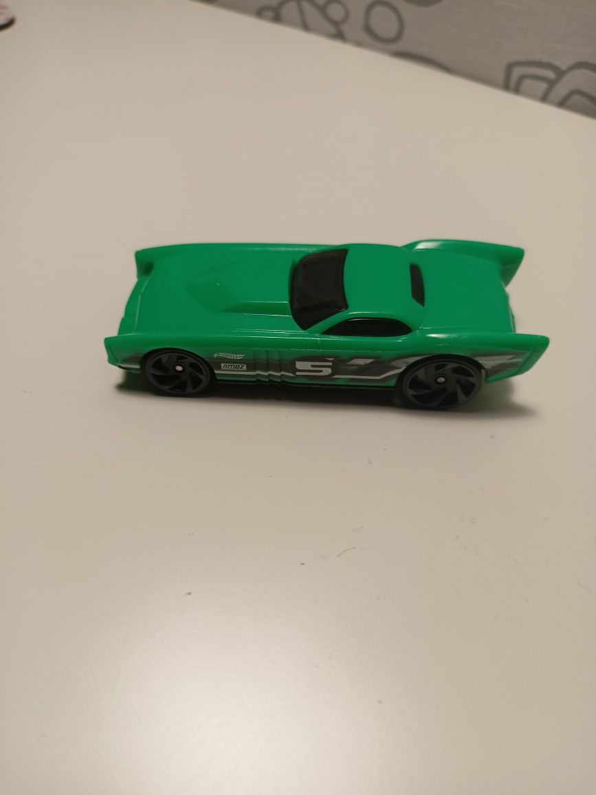 Samochód hot wheels auto