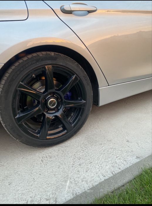 Продам комплект дисків з резиною