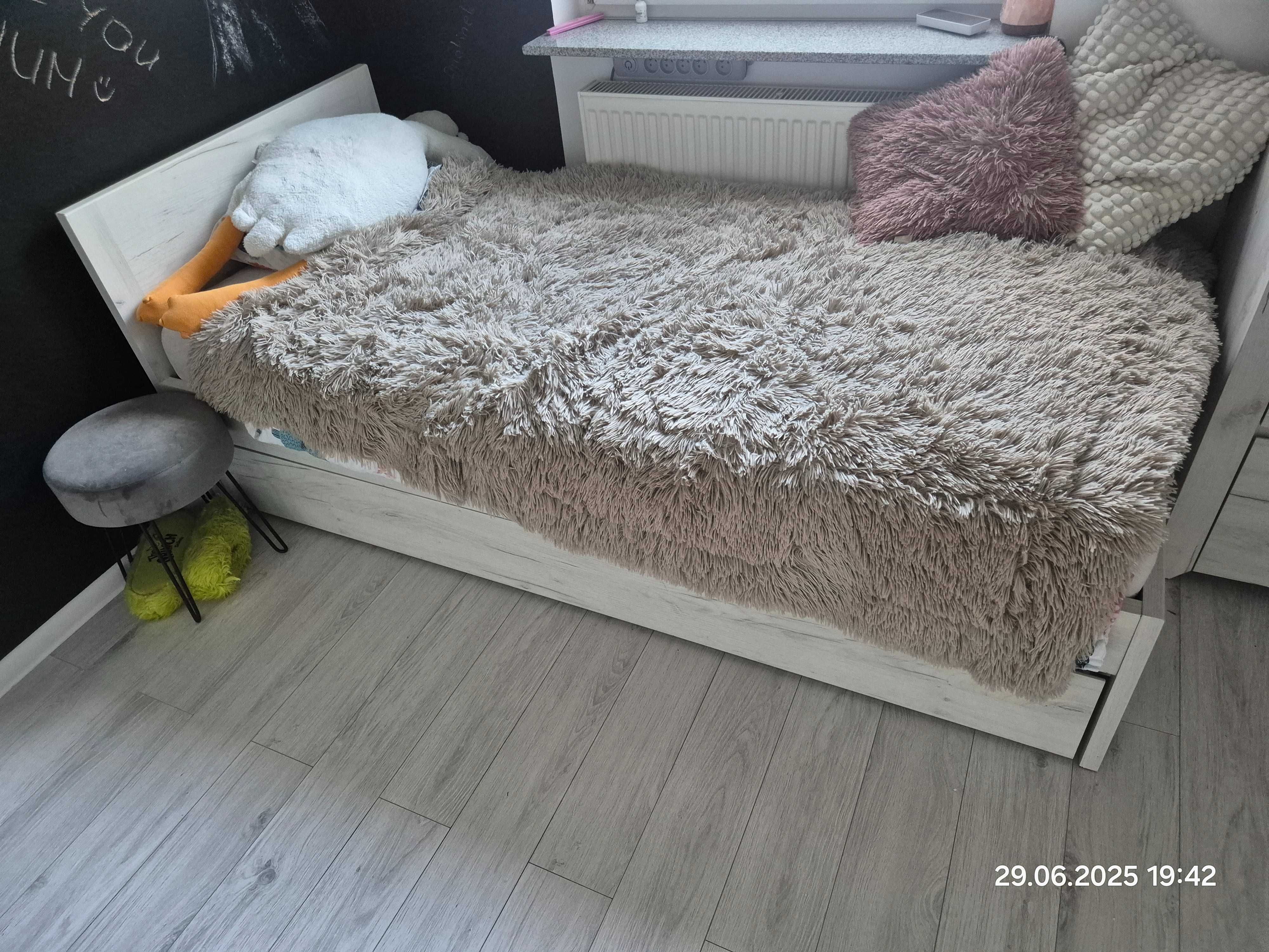 komplet mebli - pokój młodzieżowy - sypialnia - kolekcja Angel