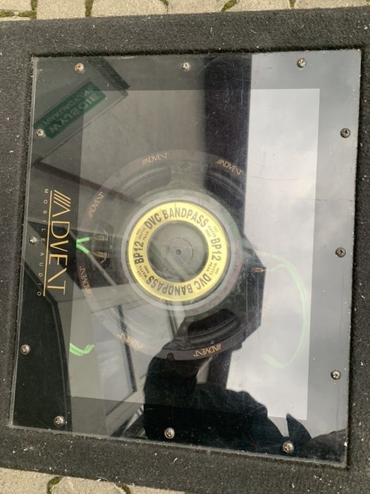 subwoofer advent mobile audio jbl 165 Wat rms 400 Watta peak