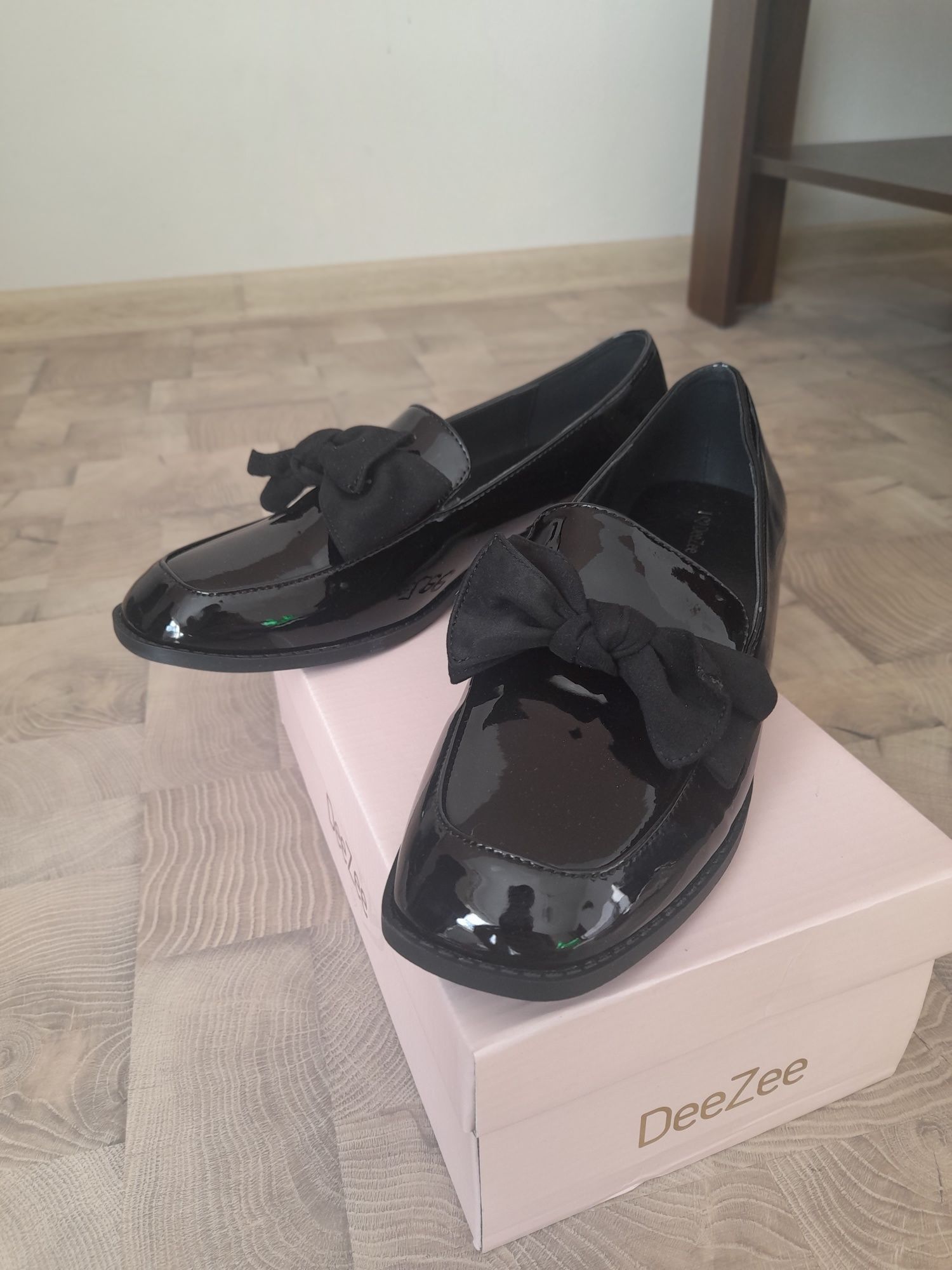Nowe mokasyny 39