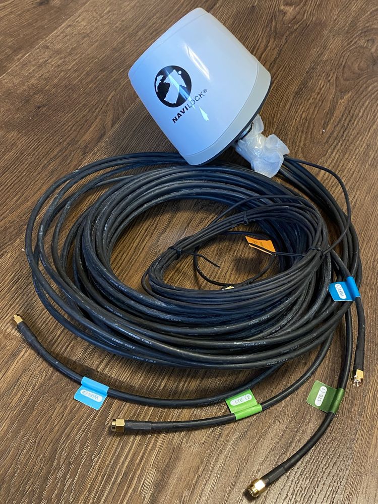 Antena Navilock NL-400 (GNSS; 5G LTE; WLAN-MIMO)