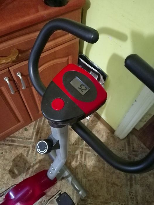 Велотринажер продам , нагрузка регулюється ,все працює .