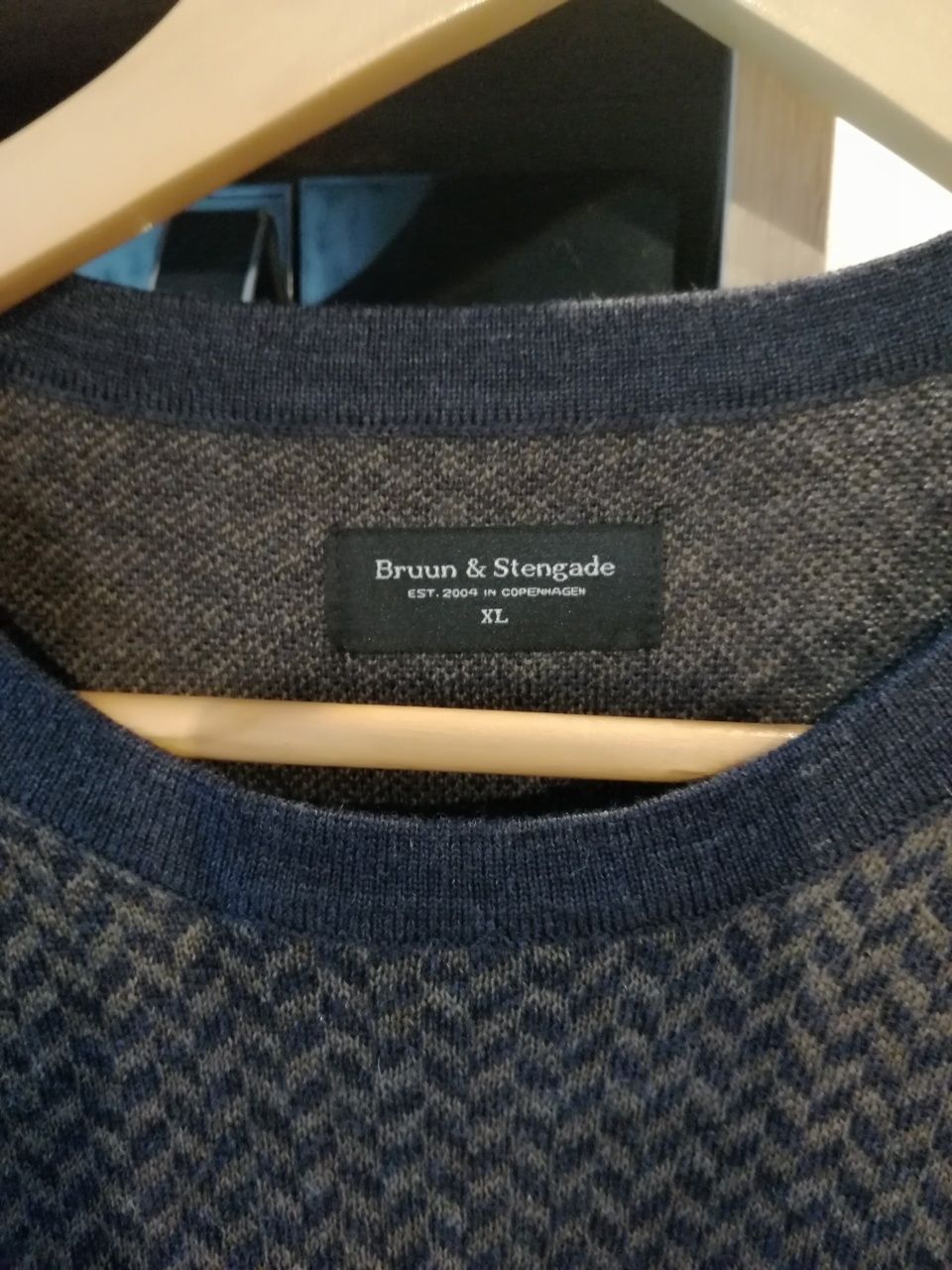 Męski sweter z dodatkiem wełny XL