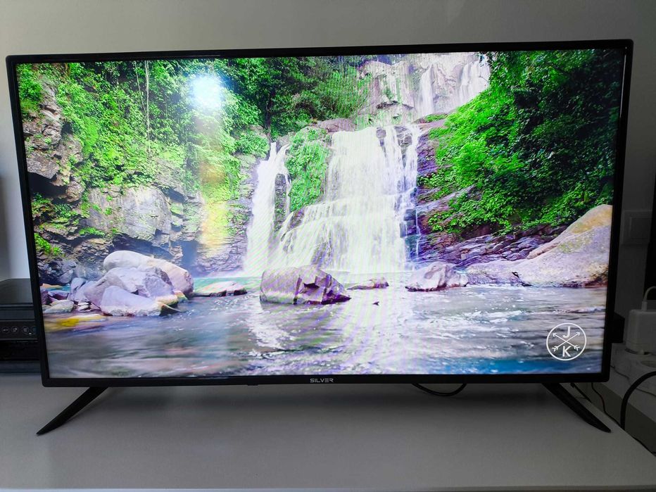 TV Silver 40" 411320 LED FHD