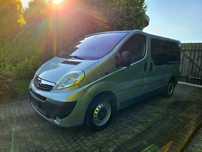 Opel Vivaro Idealny Stan !! Klimatyzacja przód tył !! 9 osobowy !!