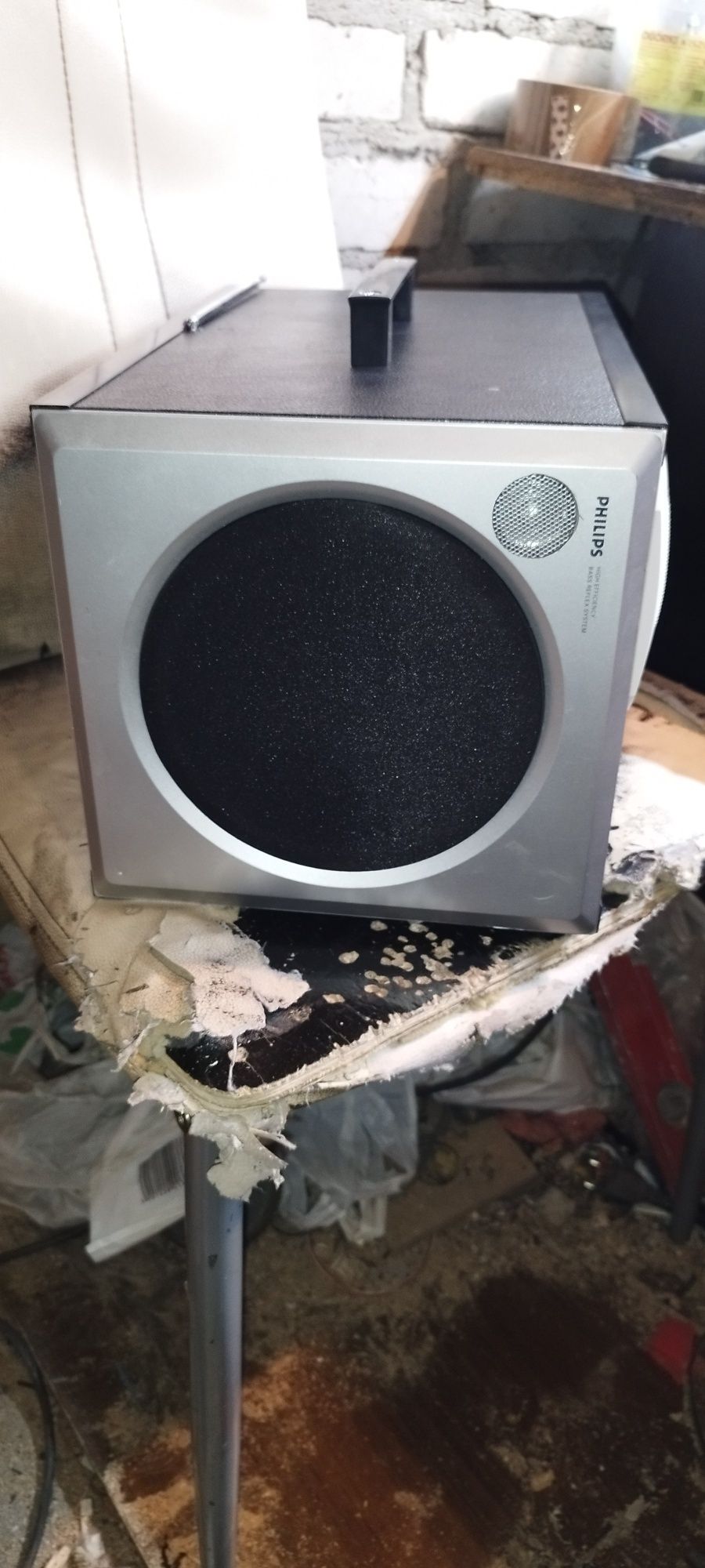 Subwoofer Philips przerobiony na przenośny bluetooth