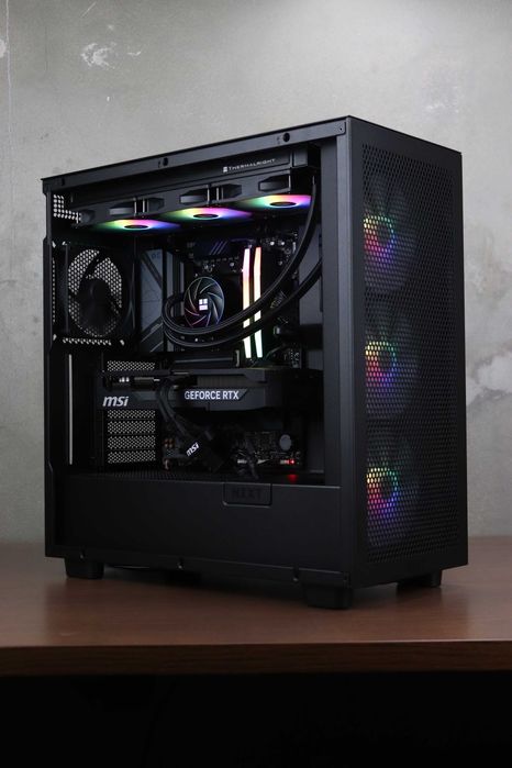PC Gaming 4K | RTX 5070TI / 7800X3D / 32GB DDR5 / 2TB SSD /WATERCOOLER