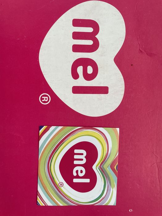 Chinelas Melissa Lilly Pilly preta e branca N37