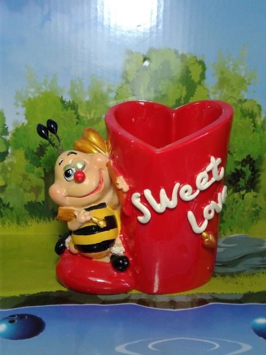 Подставка пчелка сердечко