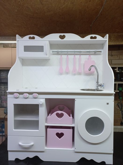 Деревянная детская кухня+набор кухонных принадлежностей в подарок!!!