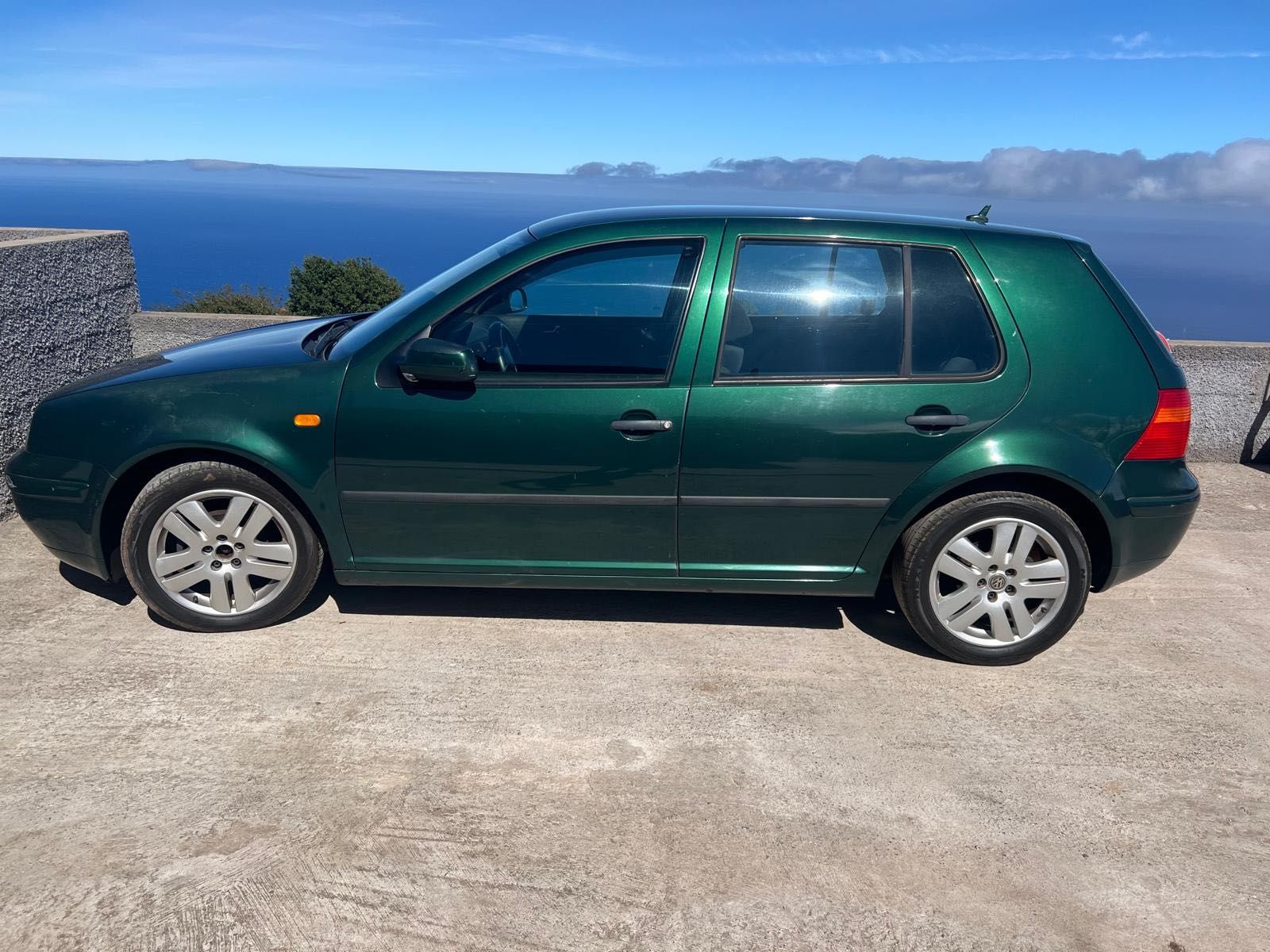 Volkswagen Golf,