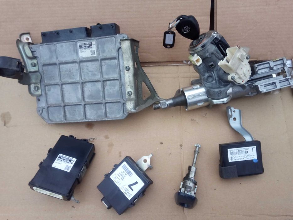 TOYOTA VERSO 09-18 1,6 valvematic komputer zestaw sterownik
