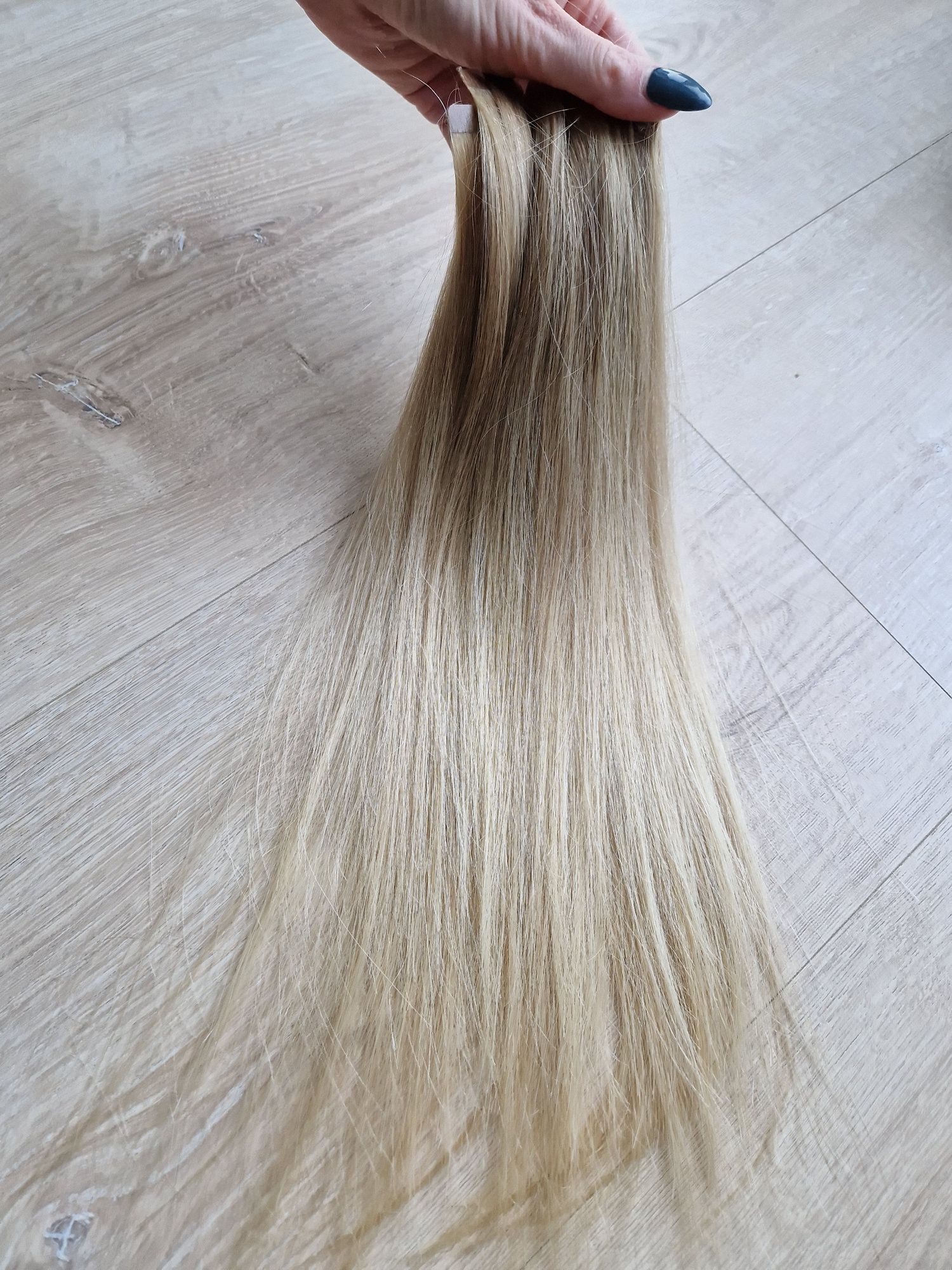 Włosy tape on kanapki ombre blond