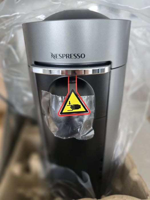 Máquina Nespresso Vertuo Plus