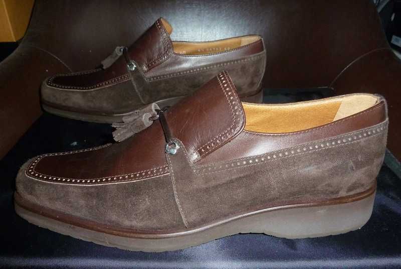 Sapatos novos com pequeno defeito Moreschi 39.5 - SALDO