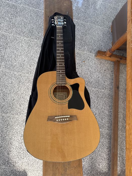 Violao em otimo estado