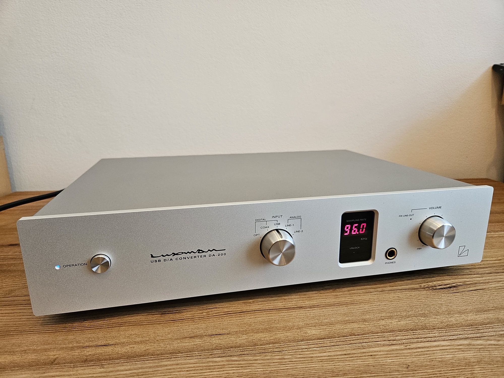 Luxman DA-200 przedwzmacniacz przetwornik C/A DAC hi-end