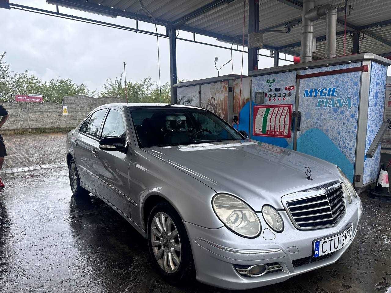 Mercedes-Benz E270 CDI W211