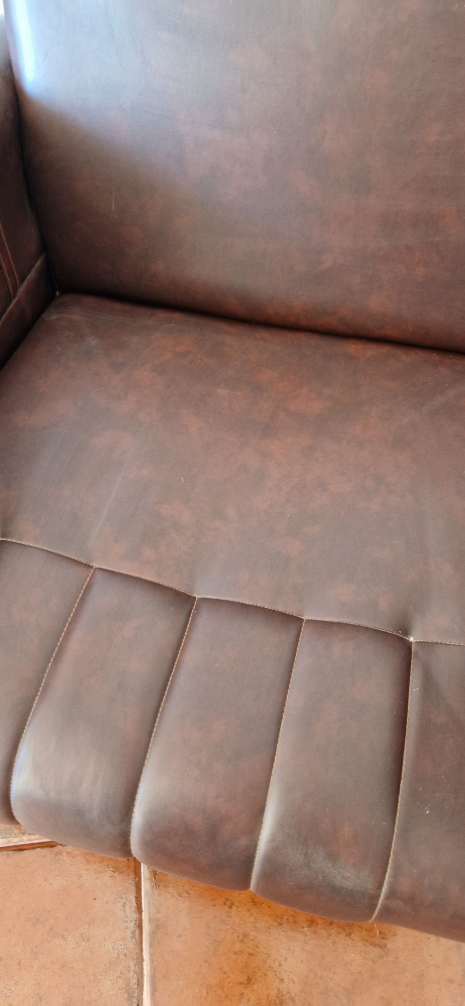 Conjunto 2 sofas individuais vintage