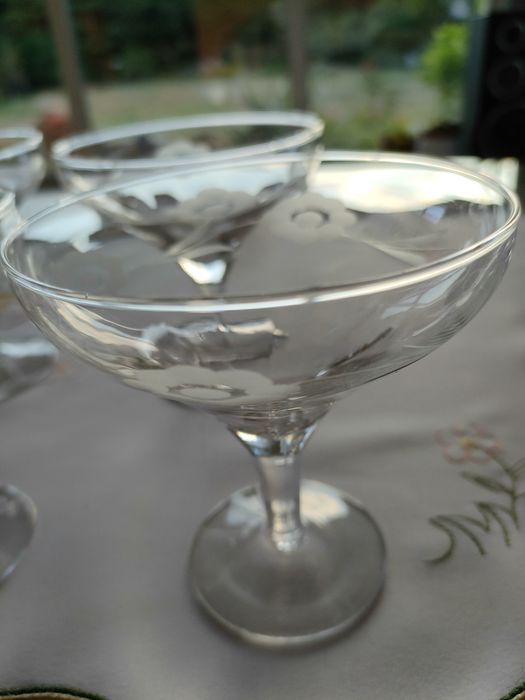 Kieliszki do szampana lub do deseru