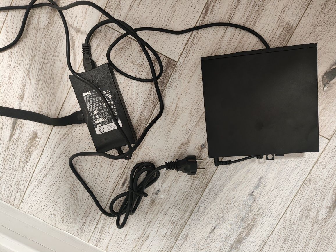 Komputer i3 6100T, 8gbbram DDR 4 120 GB SSD proxmox, home assistant ha