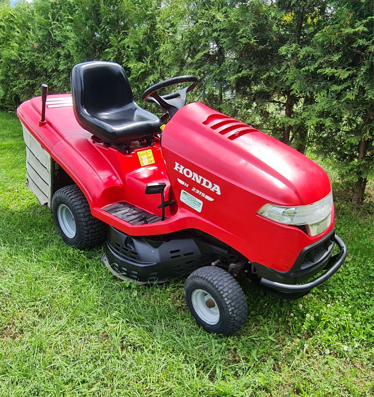 Traktorek kosiarka HONDA HF 2315 v-twin pompa oleju hydrostatic LIFT