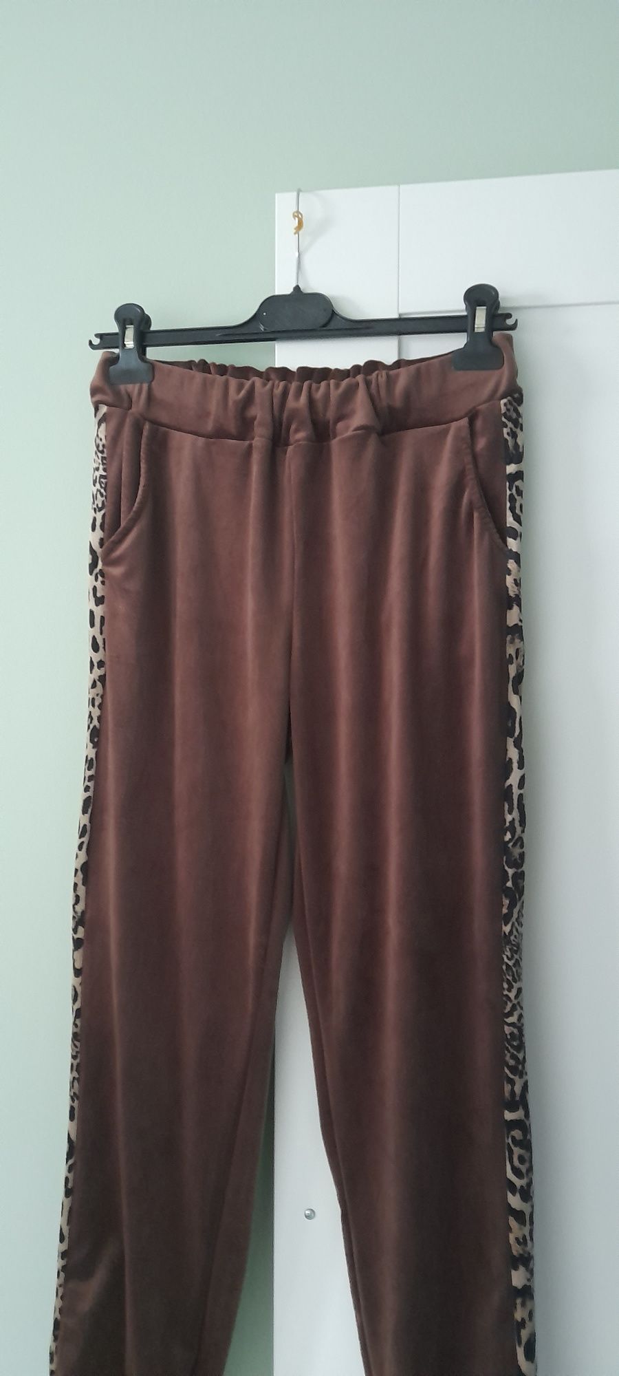 Dres  panterka welur