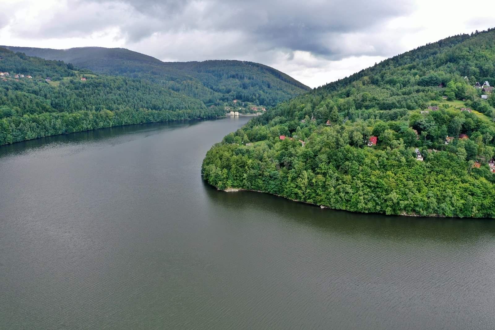 Wynajmę Dom w Gòrach nad Jeziorem.   Sierpień wolne terminy