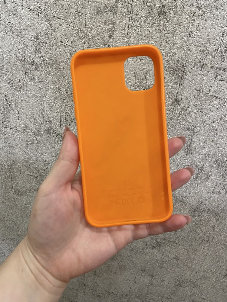 Чехол  новий на iphone 11