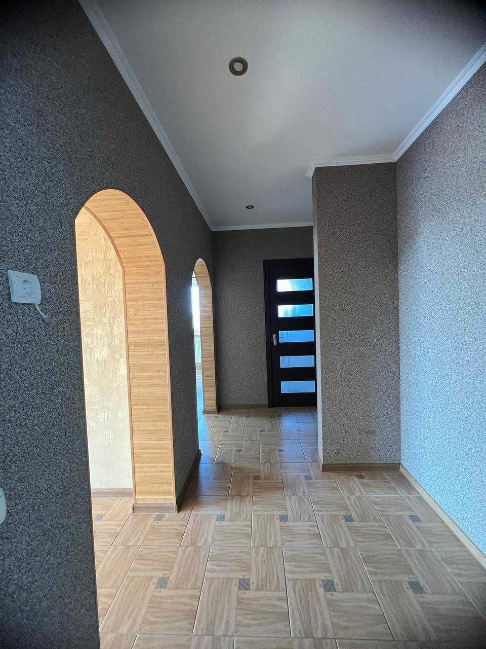 Продаж 3к квартири 75,6 кв.м. автономне опалення