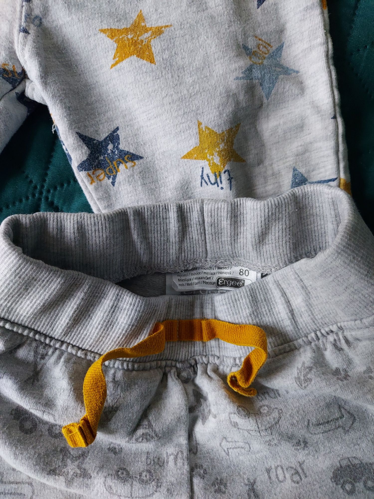 Spodnie dresowe Kik dla niemowlaka rozmiar 80 cm