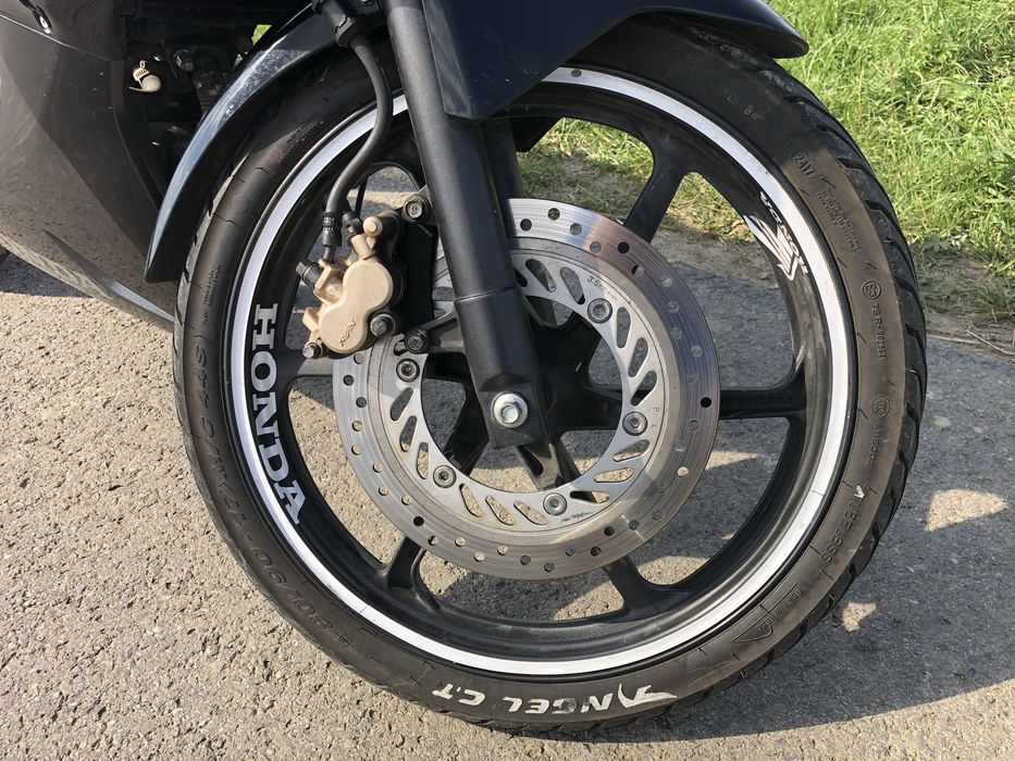 Honda CBR 125R // Wtrysk // Niski przebieg