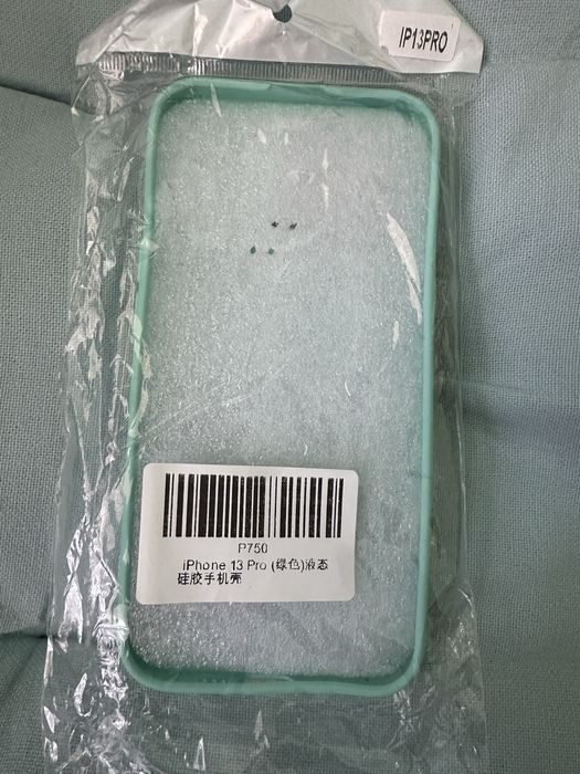 Чехол на ІPhone 13 pro новий