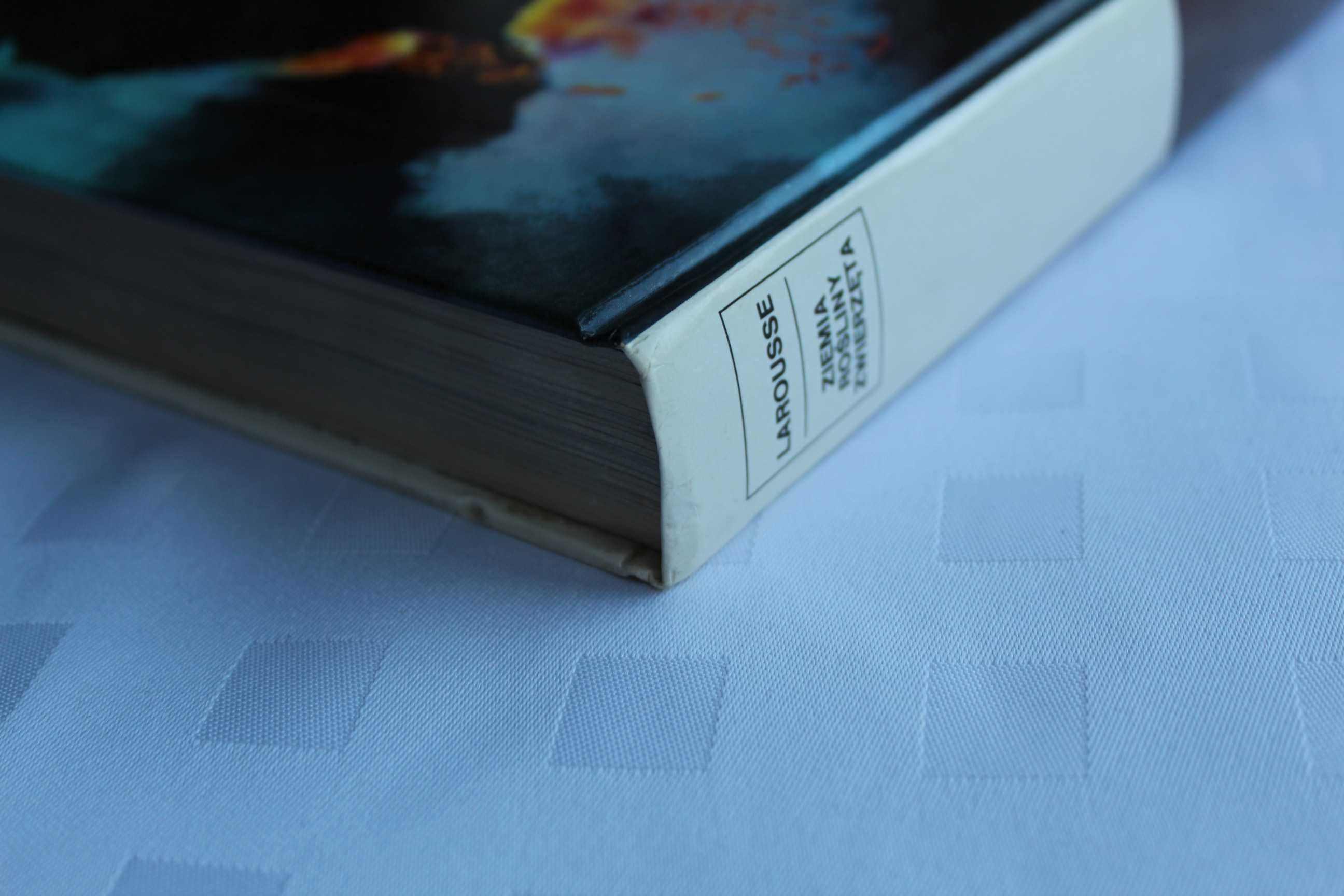 Ziemia Rośliny Zwierzęta Larousse