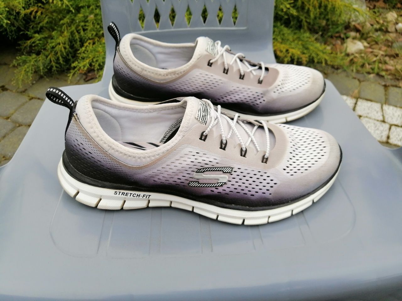 Skechers stretch fit memory foam buty sportowe do biegania roz 40