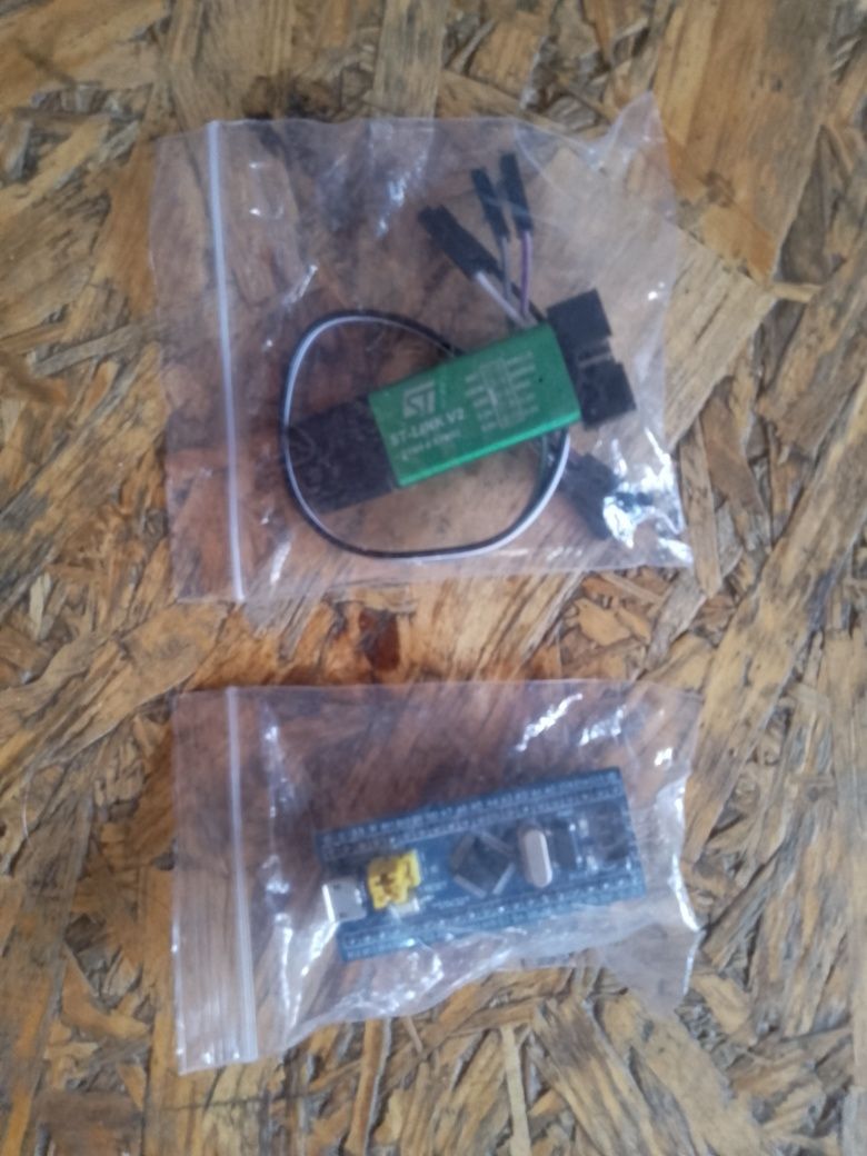 Продам STM 32 з програматором